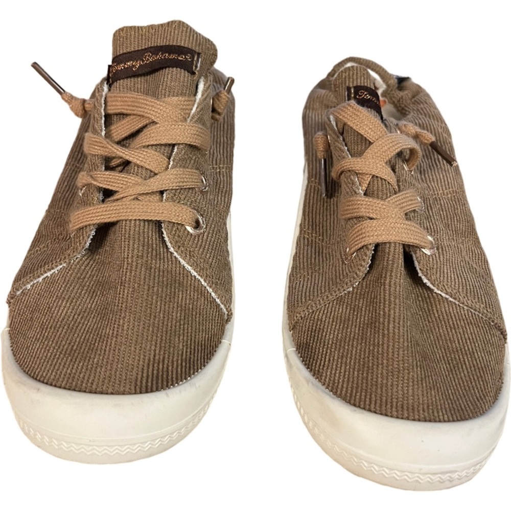 - Tommy Bahama Footwear Sneakers Women's Size 7 Memory Foam